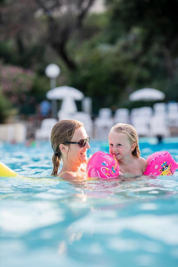 Villages Clubs Du Soleil - Le Reverdi グリモー エクステリア 写真